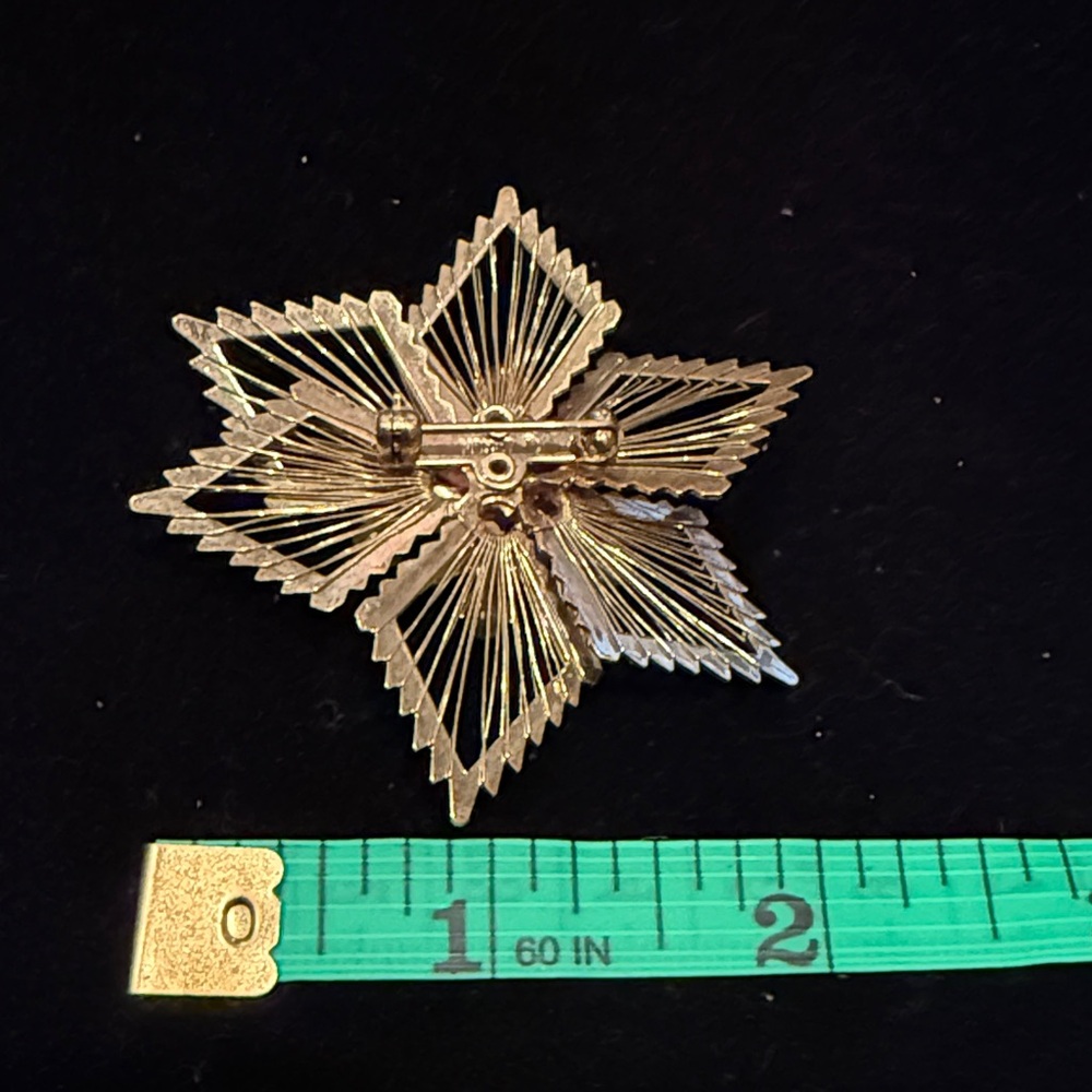 Monet Gold and Silver Starburst Brooch - Picture 5 of 5